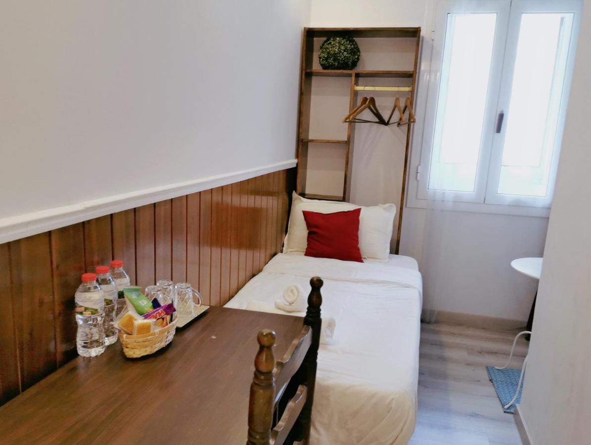 Barcelona Coronahostal Badalona Ngoại thất bức ảnh