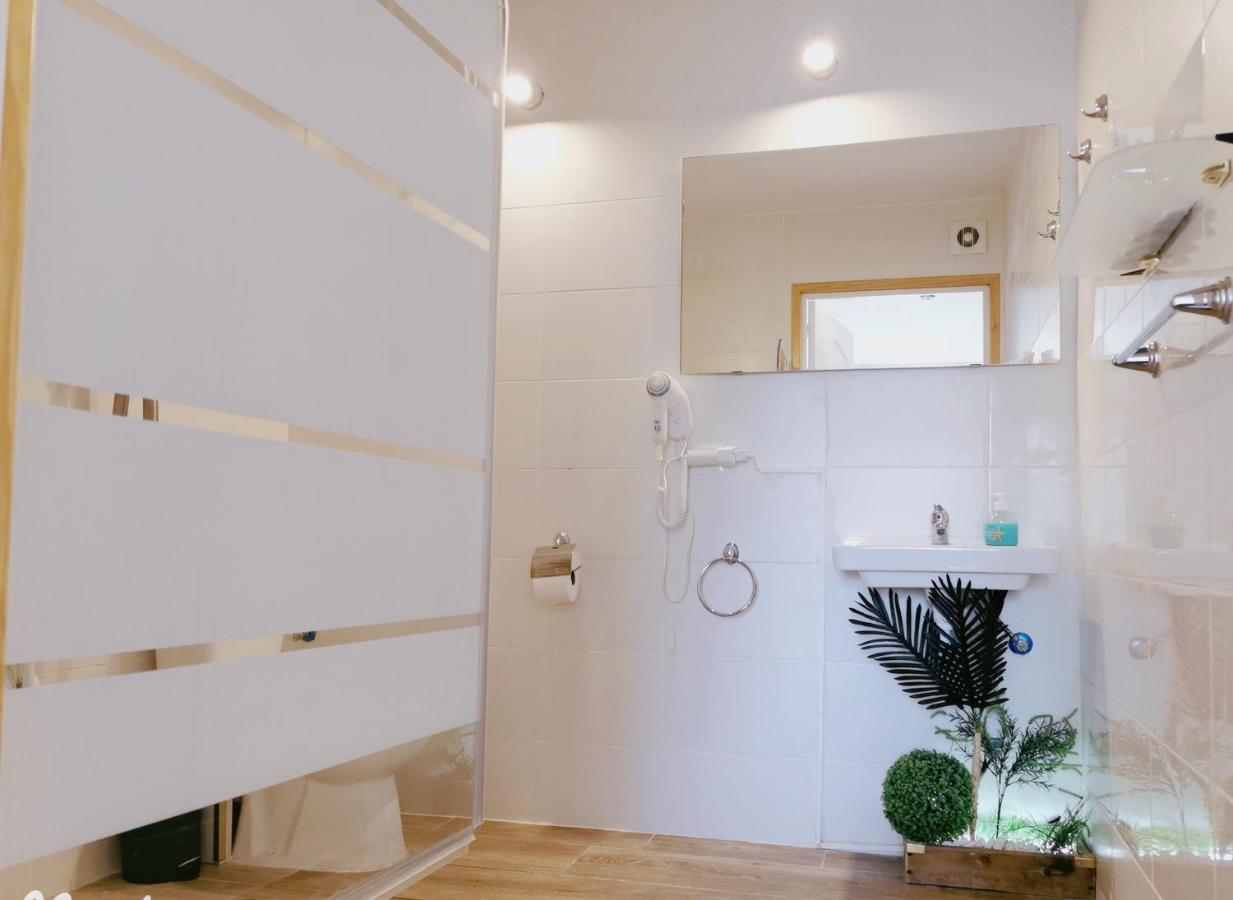 Barcelona Coronahostal Badalona Ngoại thất bức ảnh